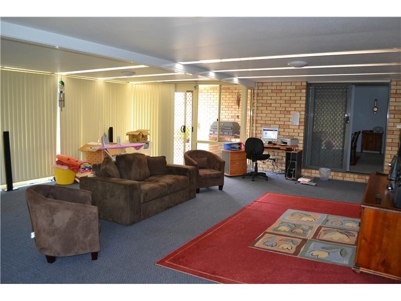 39 Booth Crescent, Orange NSW 2800