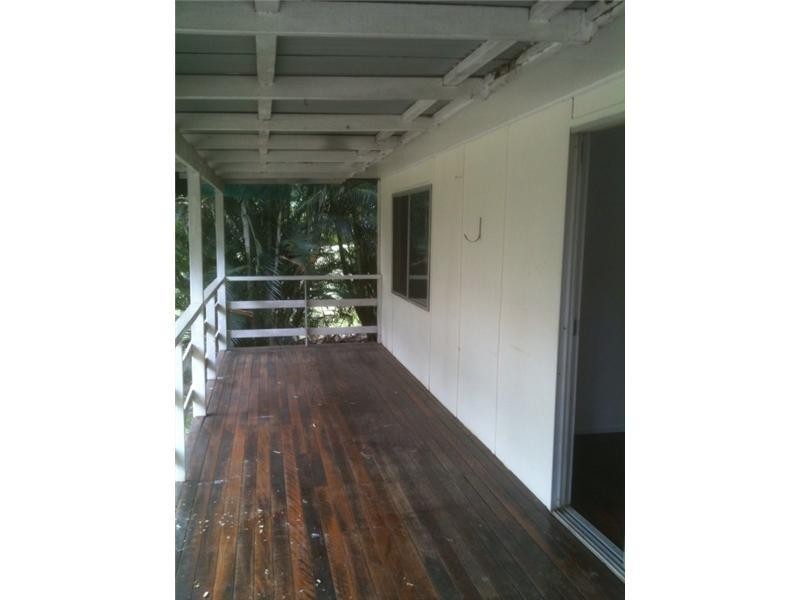 2 Pandanus street, Coochiemudlo Island QLD 4184