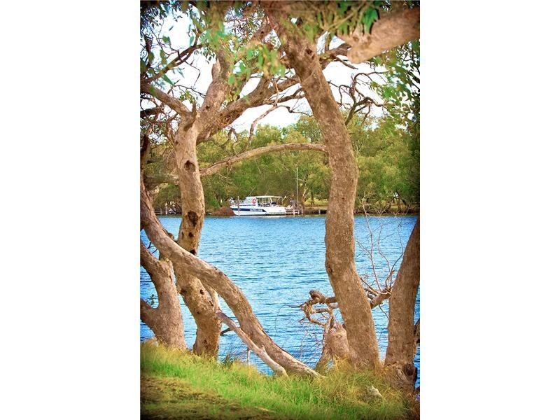 31 FORESHORE COVE, South Yunderup WA 6208