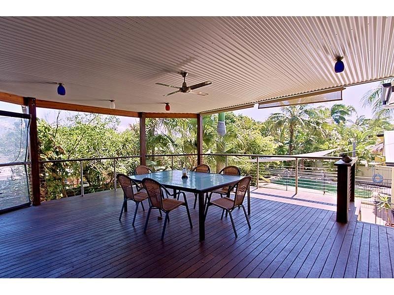 14 Binnington Esplanade, East Mackay QLD 4740