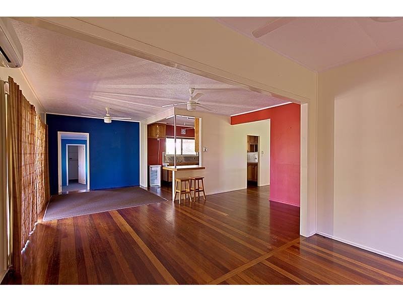 14 Binnington Esplanade, East Mackay QLD 4740