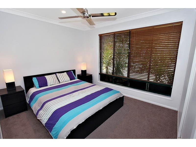 21 Baker Finch Place, Twin Waters QLD 4564