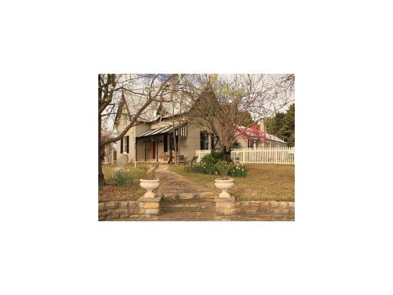 24 Browley Street, Moss Vale NSW 2577