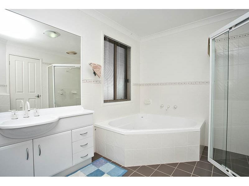 16 Hamlin Street, Quakers Hill NSW 2763