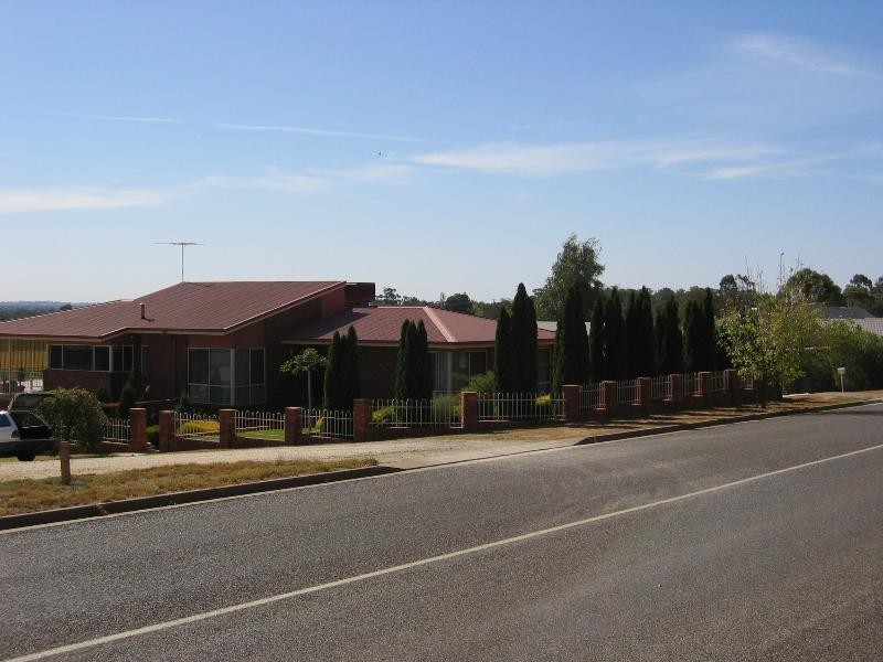 73 High Street, Rutherglen VIC 3685