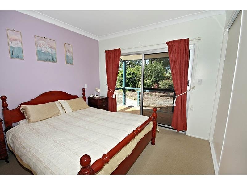 98 Dixon Avenue, Maleny QLD 4552