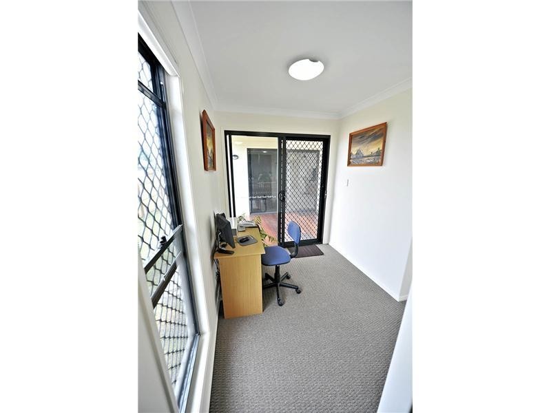37 Powers Street, Burnett Heads QLD 4670