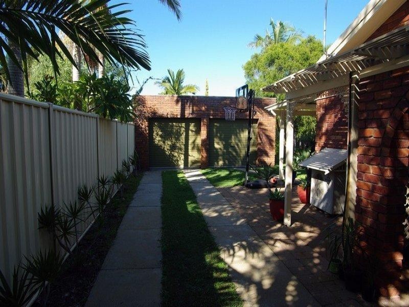21 Hawaii Crescent, Banksia Beach QLD 4507
