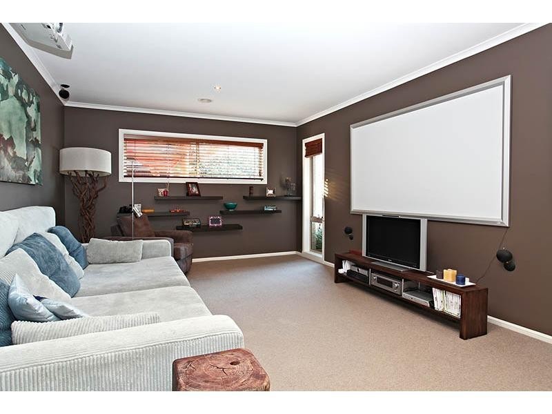 8 Penrose Promenade, Tarneit VIC 3029