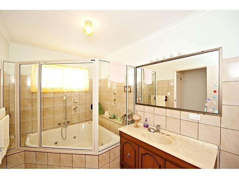 6 The Oaks Road, Tannum Sands QLD 4680