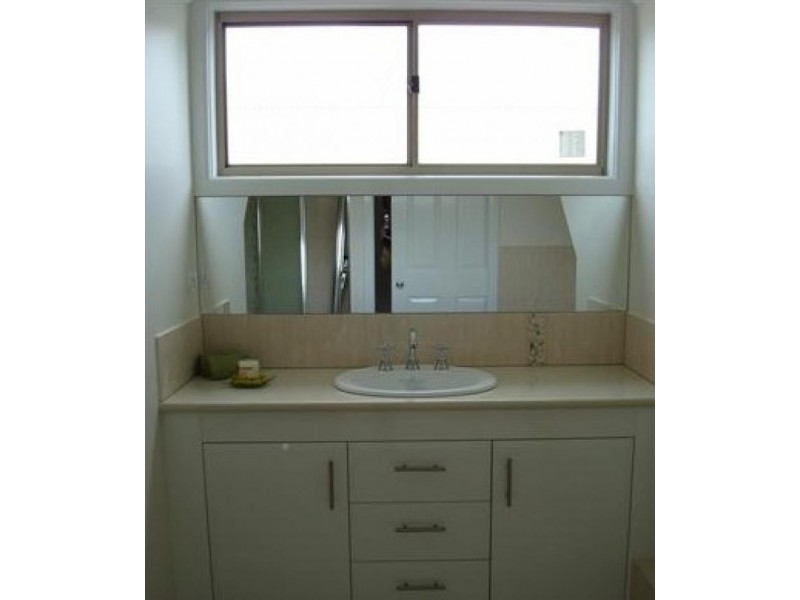 45 Cobden Street, Bright VIC 3741