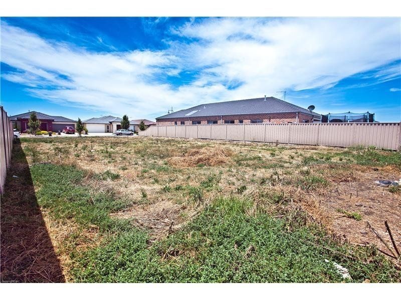 11 Grenache Street, Point Cook VIC 3030