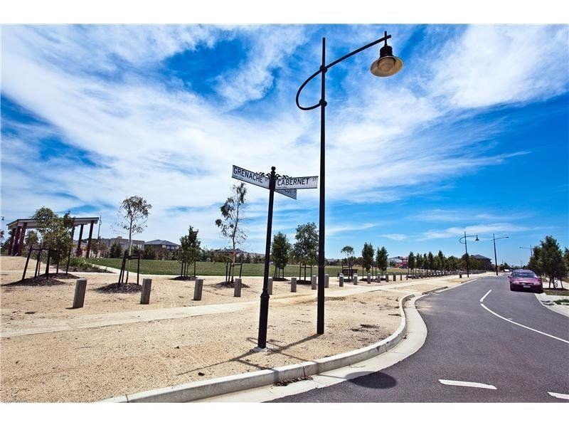 11 Grenache Street, Point Cook VIC 3030