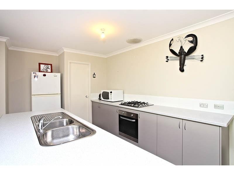 25 Blaxland Tce, Baldivis WA 6171