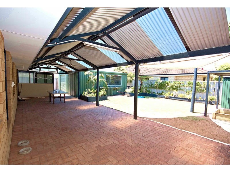 7 Petrel Cove, Geographe WA 6280