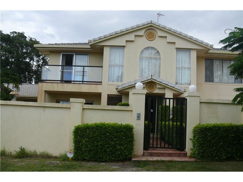 138 Paradise Parade, Paradise Point QLD 4216