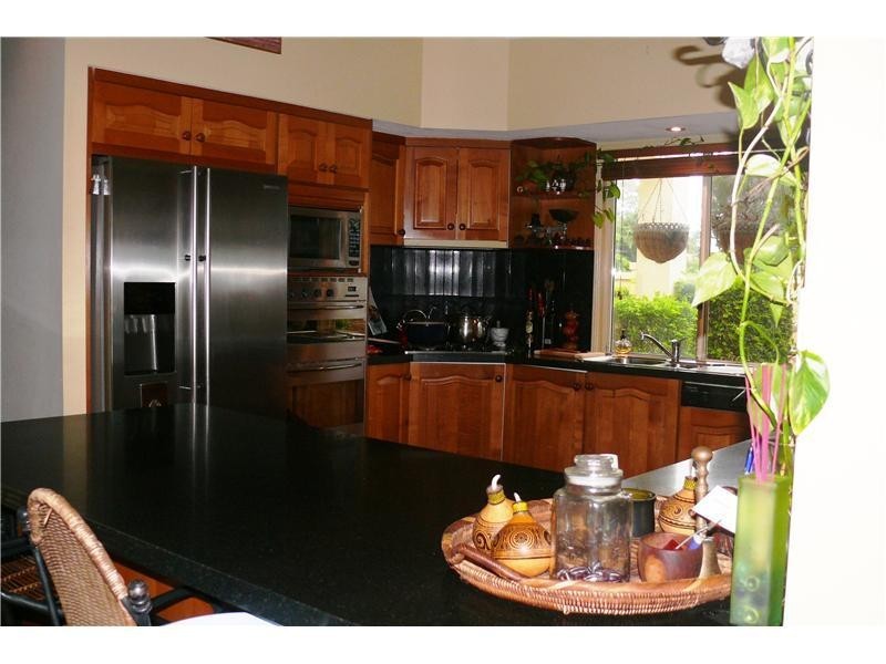 138 Paradise Parade, Paradise Point QLD 4216