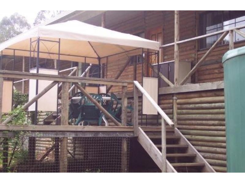 37 Mitchelson Court, Lakes Entrance VIC 3909