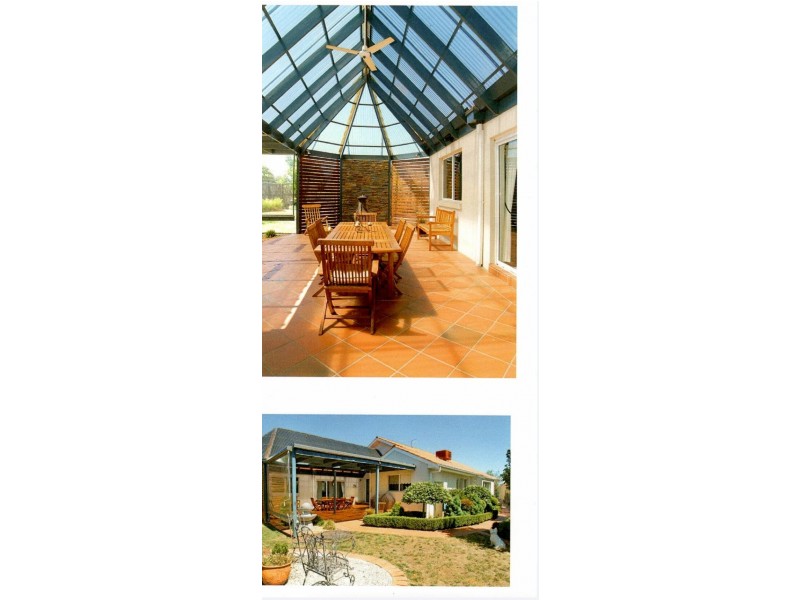 9 Andrea Court, Taylors Lakes VIC 3038