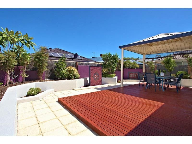 20 Ambleside Way, Canning Vale WA 6155