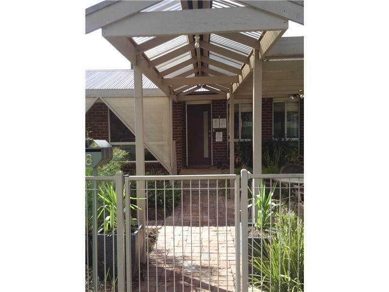 8 Dalton Street, Avoca VIC 3467