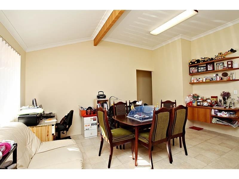 104 Bolderwood Drive, South Lake WA 6164