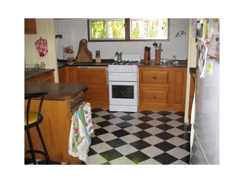 32 Teddington Road, Tinana QLD 4650