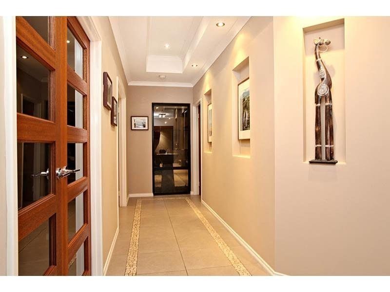 10 Watersun Gardens, Jindalee WA 6036