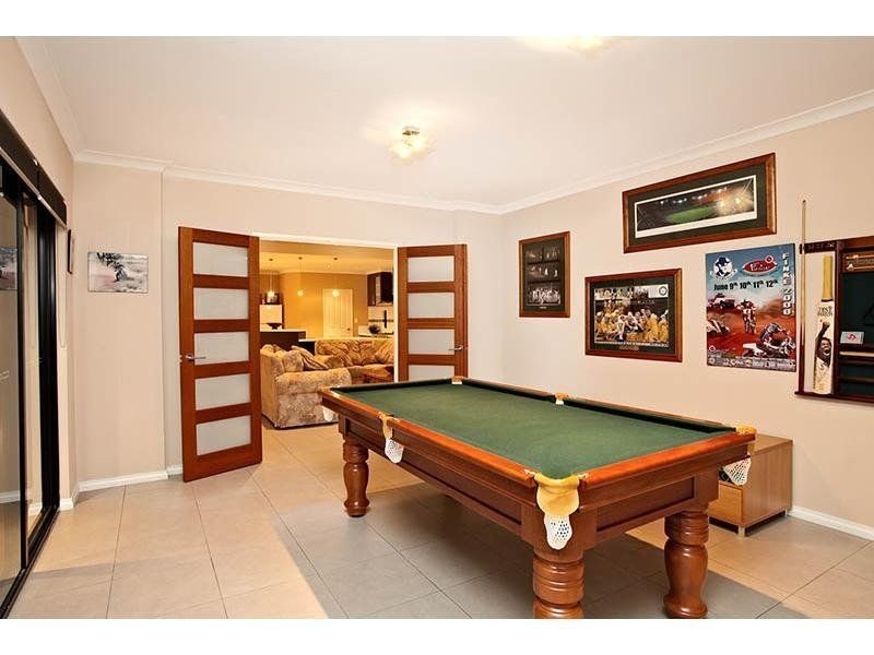 10 Watersun Gardens, Jindalee WA 6036