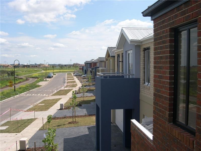 25 Central Park Avenue, Point Cook VIC 3030