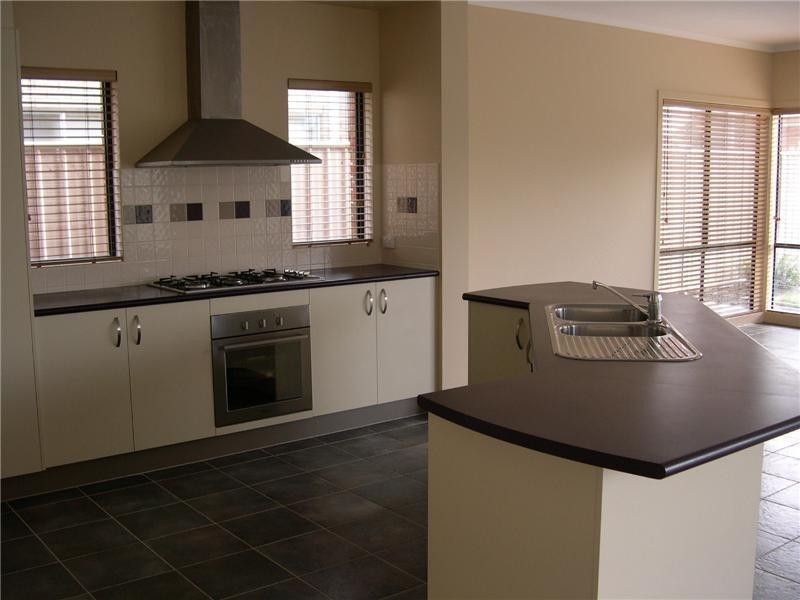 25 Central Park Avenue, Point Cook VIC 3030