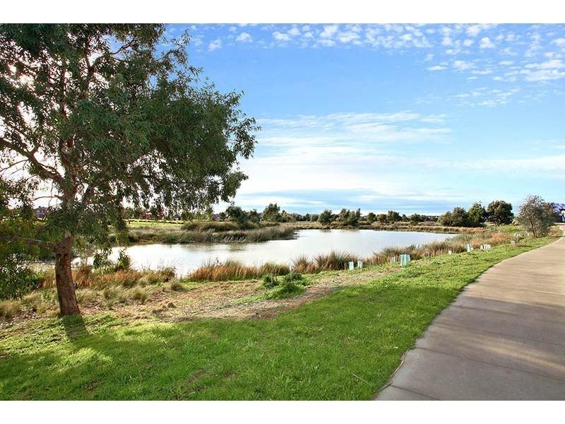 25 Central Park Avenue, Point Cook VIC 3030