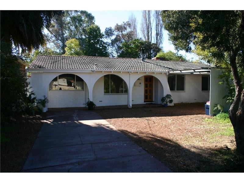 64 cotherstone road, Kalamunda WA 6076