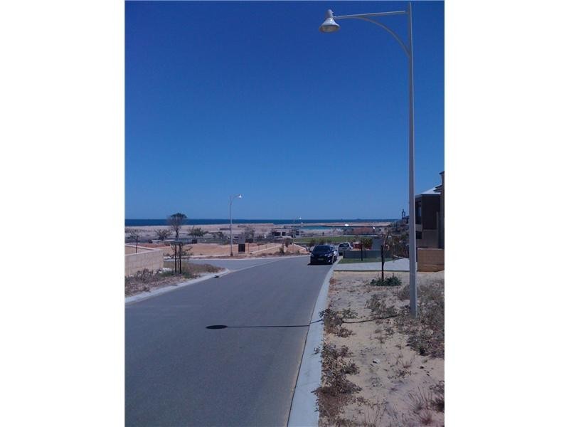 13 Newark Turn, North Coogee WA 6163