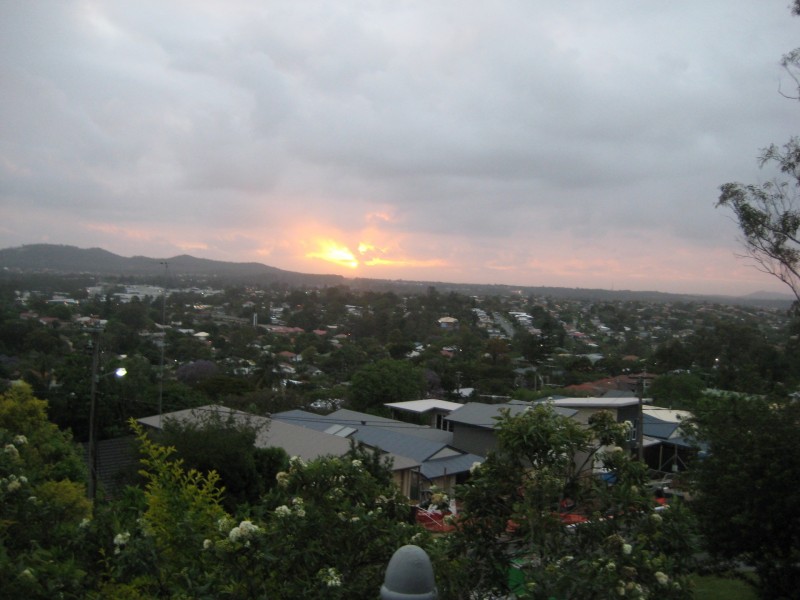 100 Hoff St, Mount Gravatt East QLD 4122