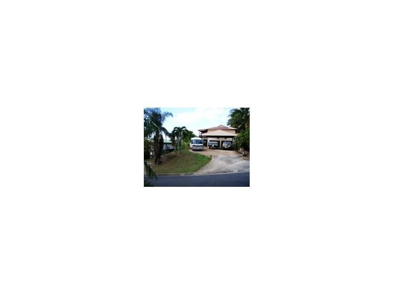 3 Hamilton Avenue, Cannonvale QLD 4802