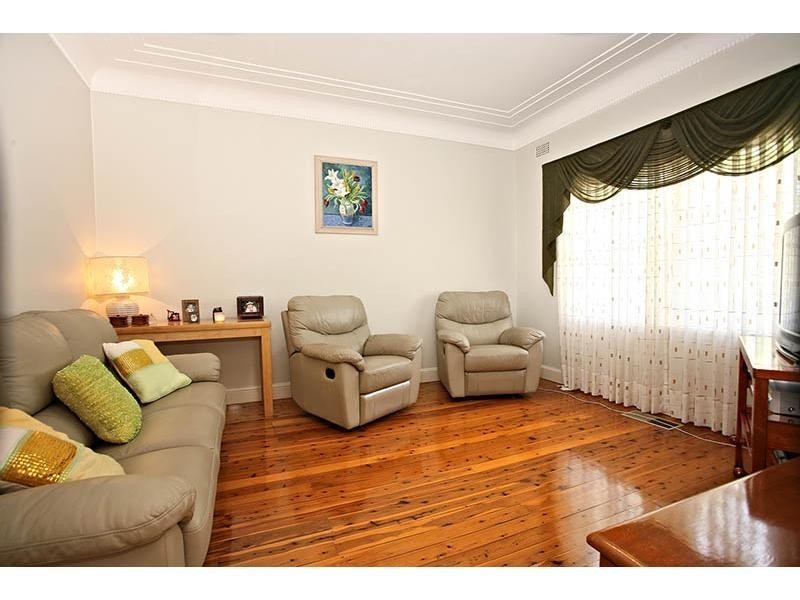114 Kissing Point Road, Turramurra NSW 2074