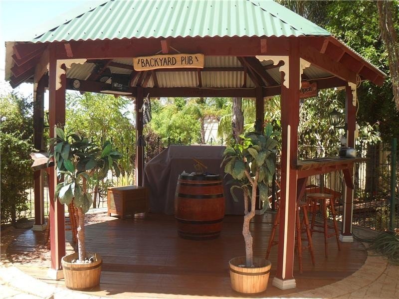 16 Habgood Street, Northam WA 6401