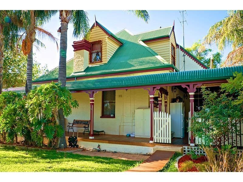 16 Habgood Street, Northam WA 6401
