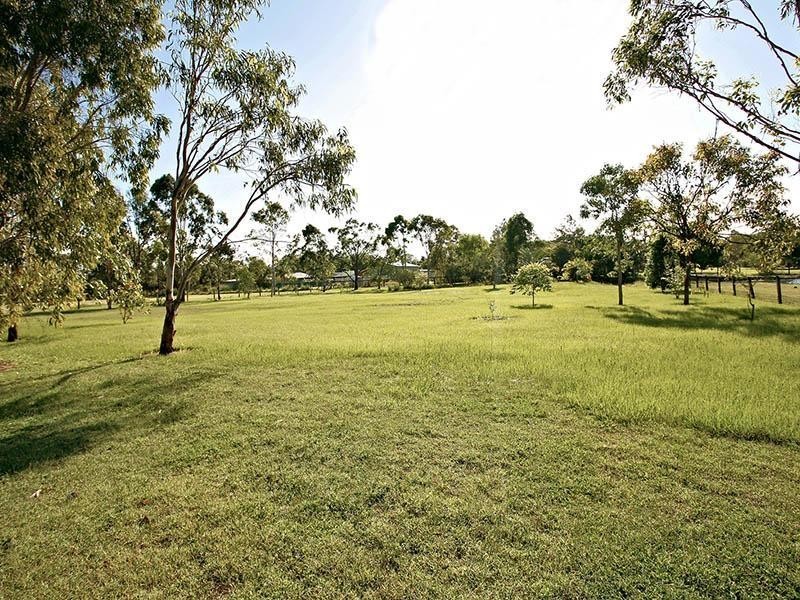 279 Old Bay Road, Burpengary QLD 4505