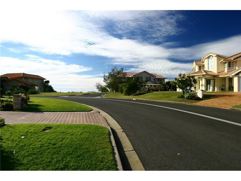1 White Water Court, East Ballina NSW 2478