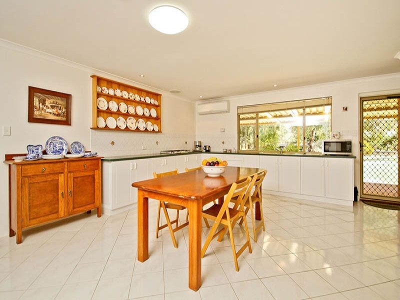 46 Hawkins Drive, Gelorup WA 6230