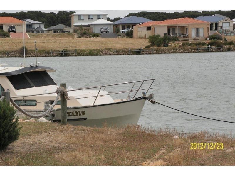 185 Wentworth Parade, Hindmarsh Island SA 5214