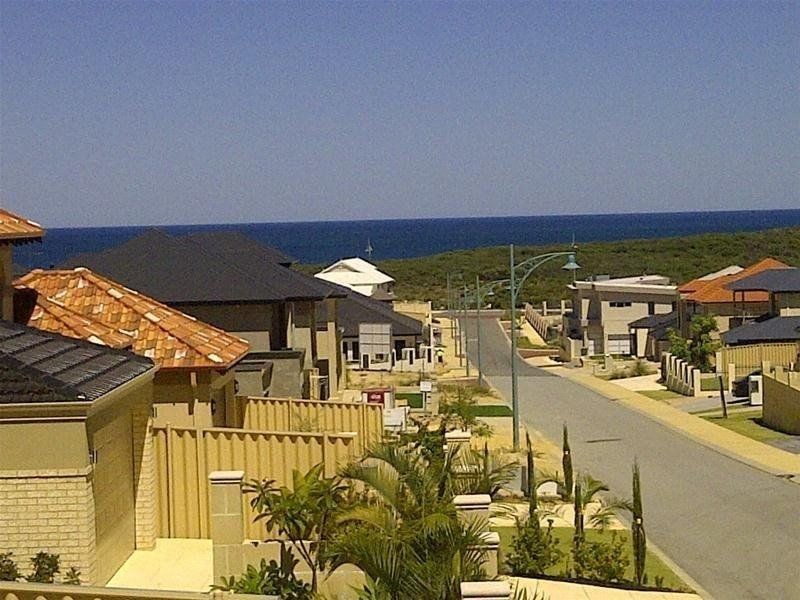 34 Romano Crescent, Iluka WA 6028