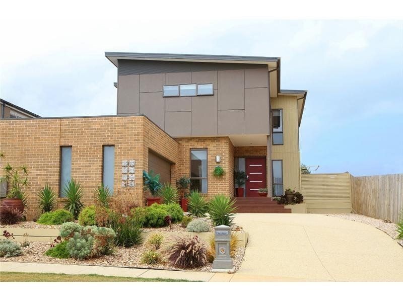 17 Eton Road, Torquay VIC 3228