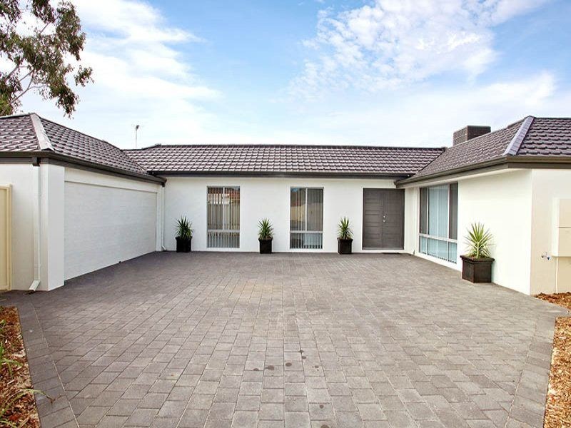 54A Glenbawn Drive, South Lake WA 6164
