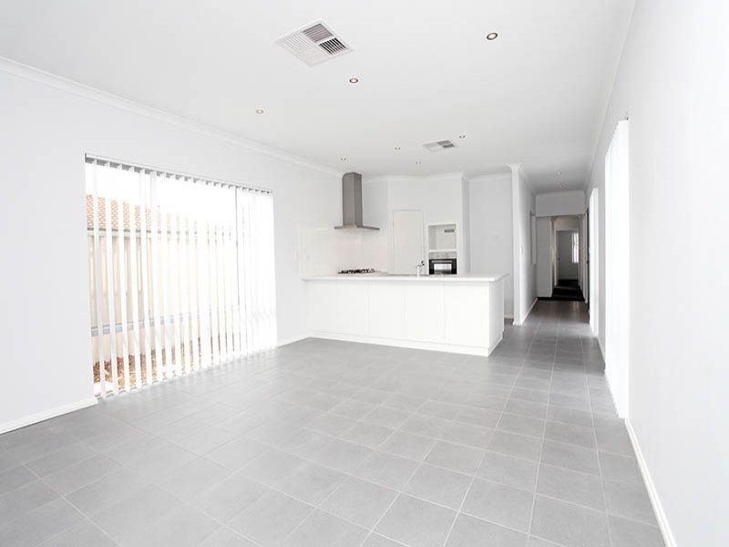 54A Glenbawn Drive, South Lake WA 6164