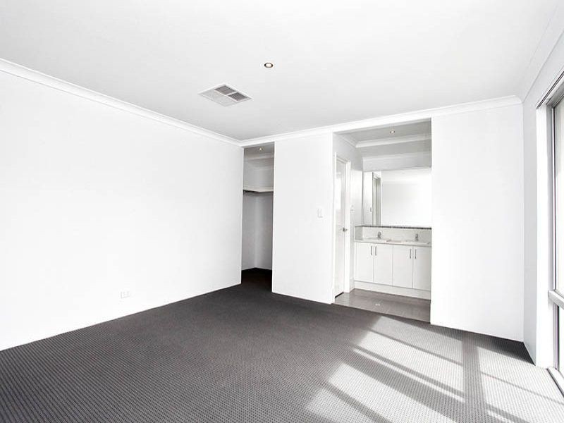 54A Glenbawn Drive, South Lake WA 6164