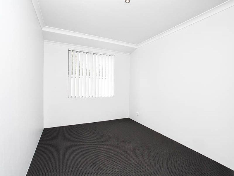 54A Glenbawn Drive, South Lake WA 6164