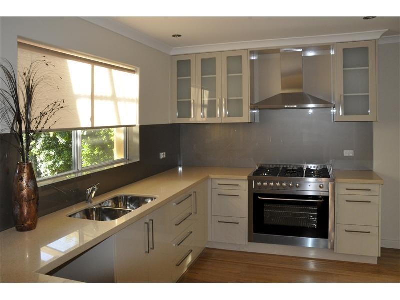 8 Stone Road, Lesmurdie WA 6076